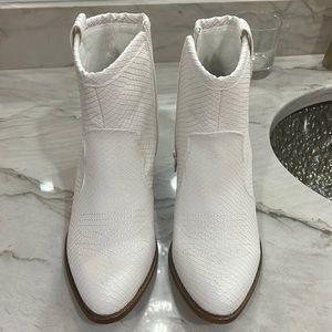 White booties by Dirty Laundry size 8.5